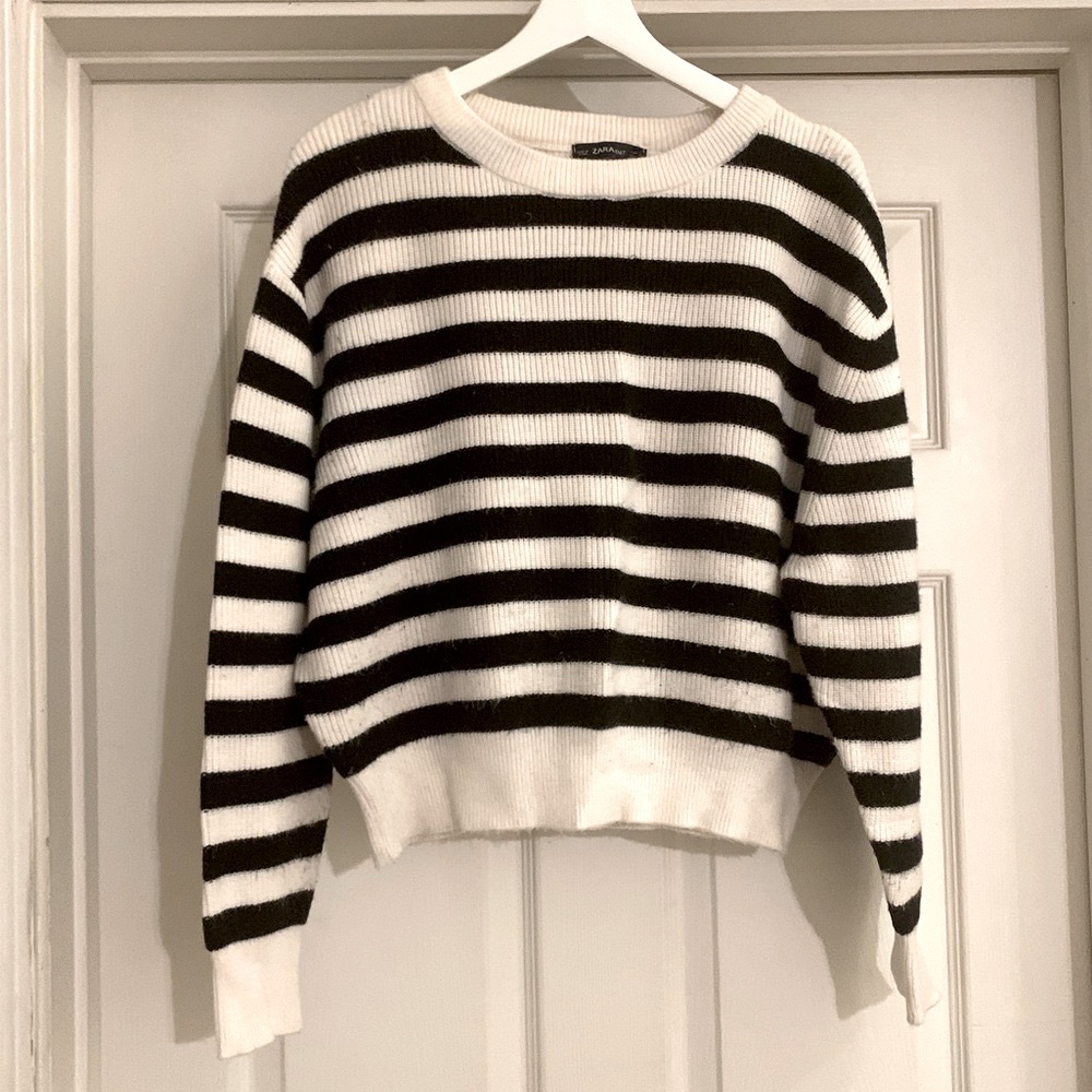 MOVING SALE | Women’s Parisian Zara Super Soft Striped Crewneck Sweater, Size L